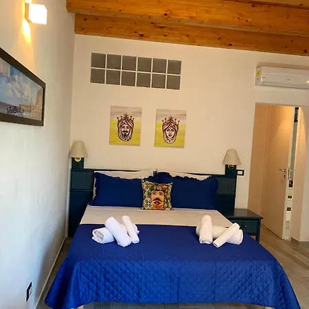 Bed & Breakfast U Muragghiuni N3 *